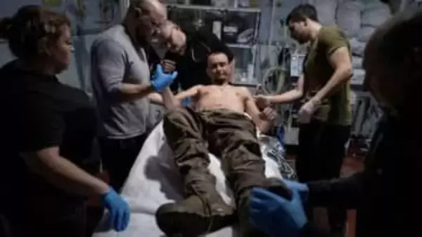 前線で1カ月身動き取れず、救助に現れたのは車輪のついたロボット　ウクライナ東部