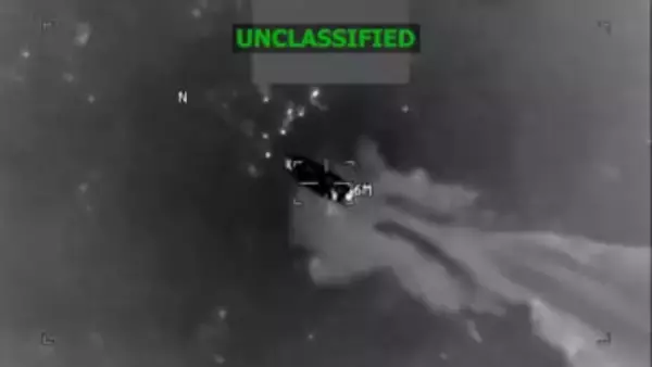 米軍が「麻薬船」攻撃、3人死亡　カリブ海