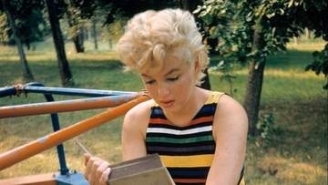 女性のまなざしが捉えたマリリン・モンロー、思索的な内面写し出す