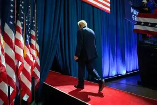 米中間選挙、トランプ氏が集会を立て続けにキャンセル　1期目との違い際立つ