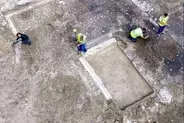 精巧なモザイクで飾られたローマ時代の別荘見つかる、盗掘疑う通報がきっかけ　ローマ郊外