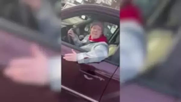 米ICEによる女性射殺、携帯電話の映像浮上で捜査官の対応に新たな疑問