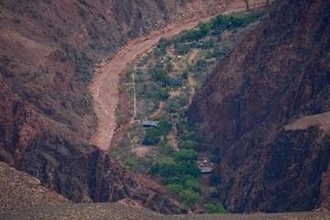 谷底の秘境に破壊的被害、グランドキャニオンを土石流が襲った経緯