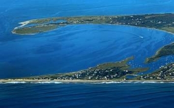 医療搬送機が消息不明に、2分間で4千メートル急降下　米沿岸警備隊が捜索