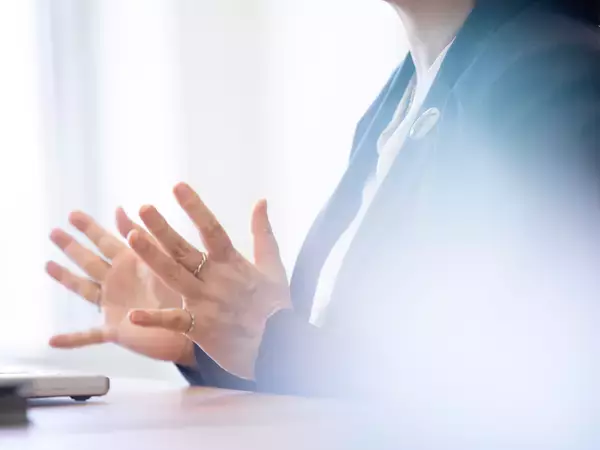 「女性活躍推進のカギは短時間勤務の公正評価。三菱UFJリサーチ＆コンサルティング調査から」の画像