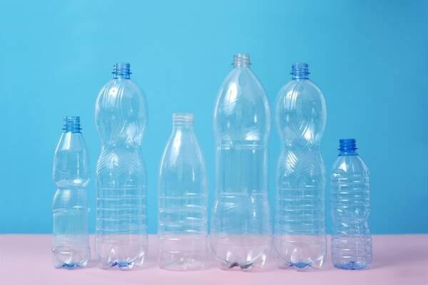 ペットボトル飲料を持ち歩くのが 流行 だった時代がある 22年3月5日 エキサイトニュース ペットボトル飲料を持ち歩くのが 流行 だった時代がある 22年3月5日 エキサイトニュース