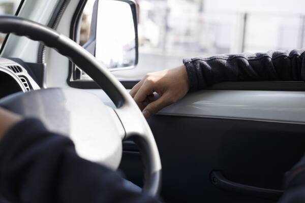 ブレーキとアクセルの踏み間違い経験 高齢者より若者の方が多い 70代は1割 代は3割という調査結果 19年6月10日 エキサイトニュース