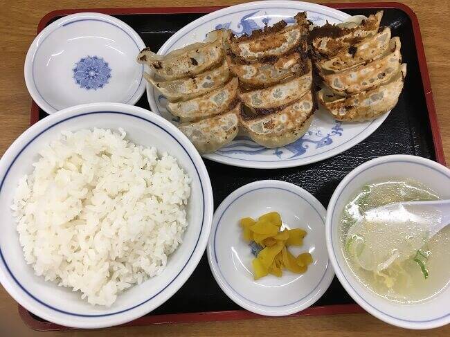 どこが一番旨い チェーン店 W餃子定食 7店食べ比べ 大阪王将はぜひ味噌ダレで リンガーハットは15個590円とコスパ最高 19年8月24日 エキサイトニュース 5 5