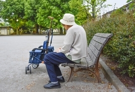竹中平蔵「90歳まで働くことになる」発言に悲痛な声相次ぐ「90歳はヨボヨボ。心身ともに元気な高齢者は一握りだよ」