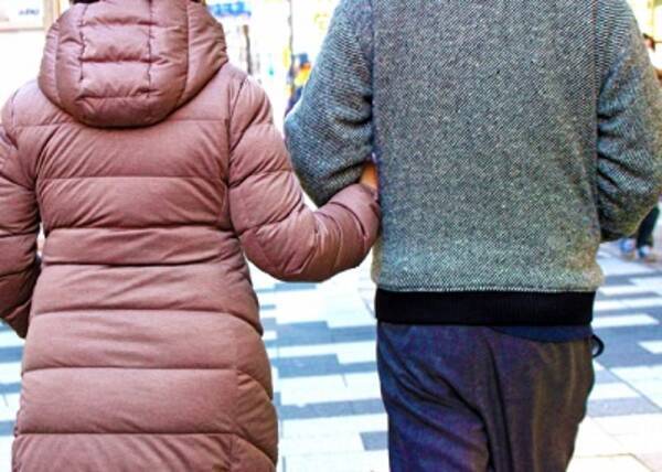 意外に多い 社内恋愛禁止 の職場 そんな個人的な事まで会社に命令される謂れはナイ 2017年3月10日 エキサイトニュース