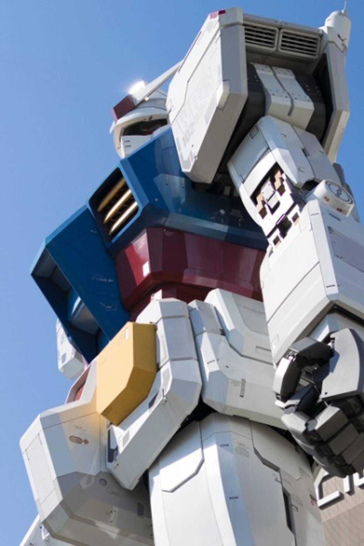 ガンダム なぜシャアは主人公のアムロよりも人気なのか ダメ人間の方が共感できる 優秀なのにロリコンだから 17年12月17日 エキサイトニュース