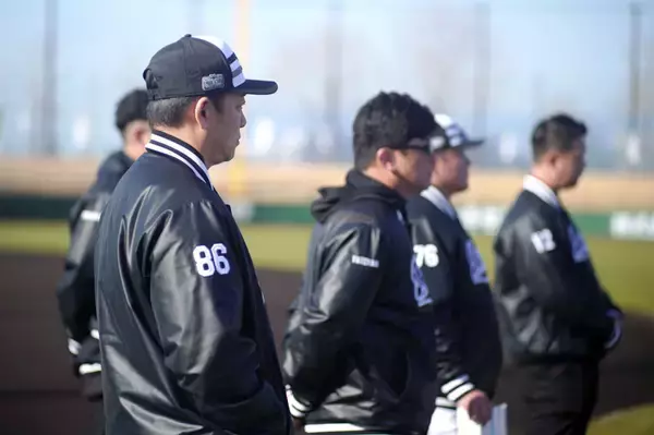 ええ一日やったな　千葉ロッテ　【サブロー監督　キャンプ日記】