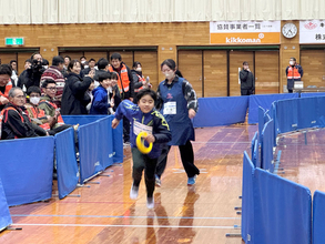 １８４４人つないでギネス記録　野田市、８時間５０メートルリレー