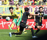 「【速報】ジェフ千葉１７年ぶりＪ１白星　津久井、石川ゴール　２―１で柏レイソル下す　特別大会「百年構想リーグ」千葉ダービー」の画像1