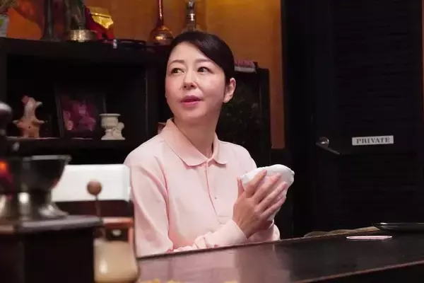 「スナック キズツキ」第8話レビュー＆第9話あらすじ：最終回まで残りわずか、改めて感じるトウコの不思議な力（※ストーリーネタバレあり）