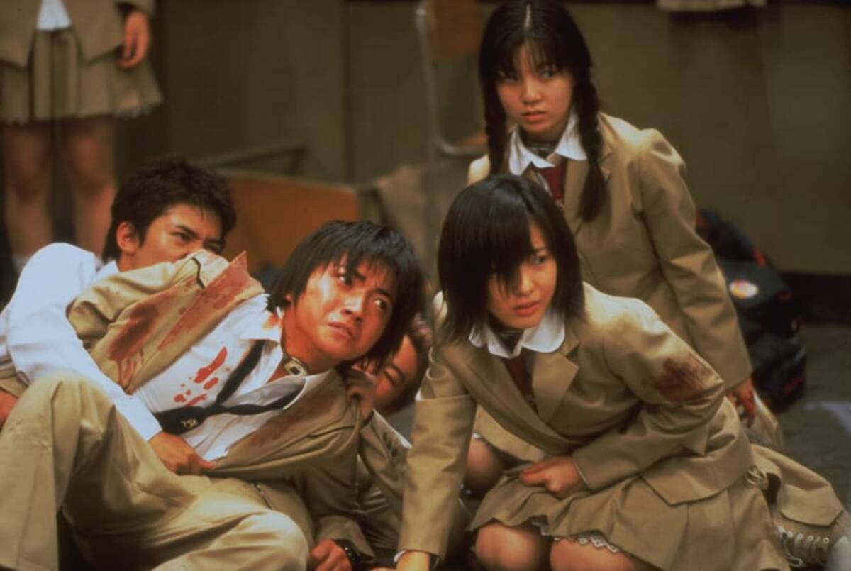 映画vs原作 バトル ロワイアル 原作と映画で異なる 魅せたかった モノ とは 21年9月3日 エキサイトニュース 5 7 映画vs原作 バトル ロワイアル 原作と映画で異なる 魅せたかった モノ とは 21年9月3日 エキサイトニュース 5 7