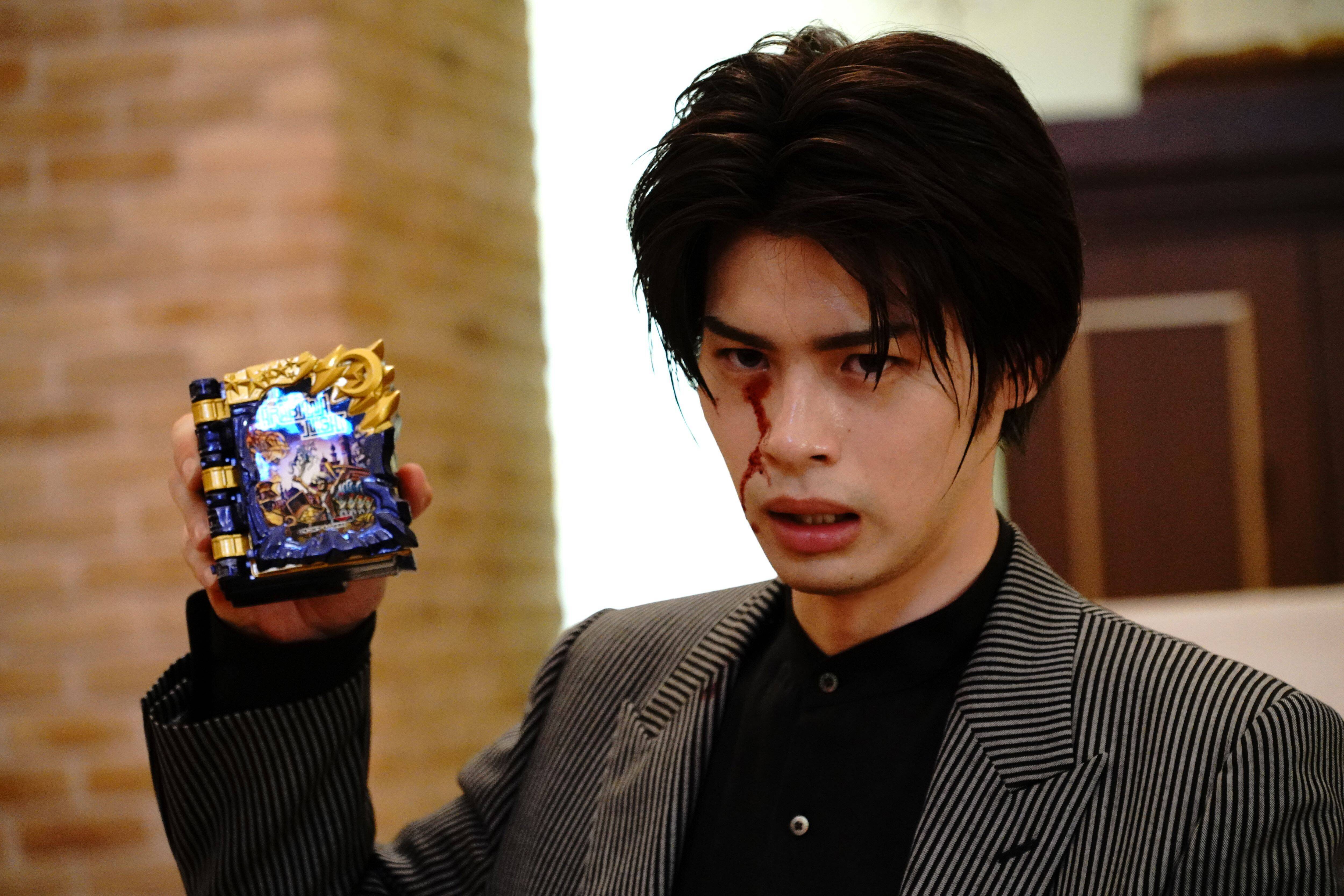 「仮面ライダーセイバー 深罪の三重奏」仮面ライダーエスパーダ新フォーム＆オリジナルライダー解禁！