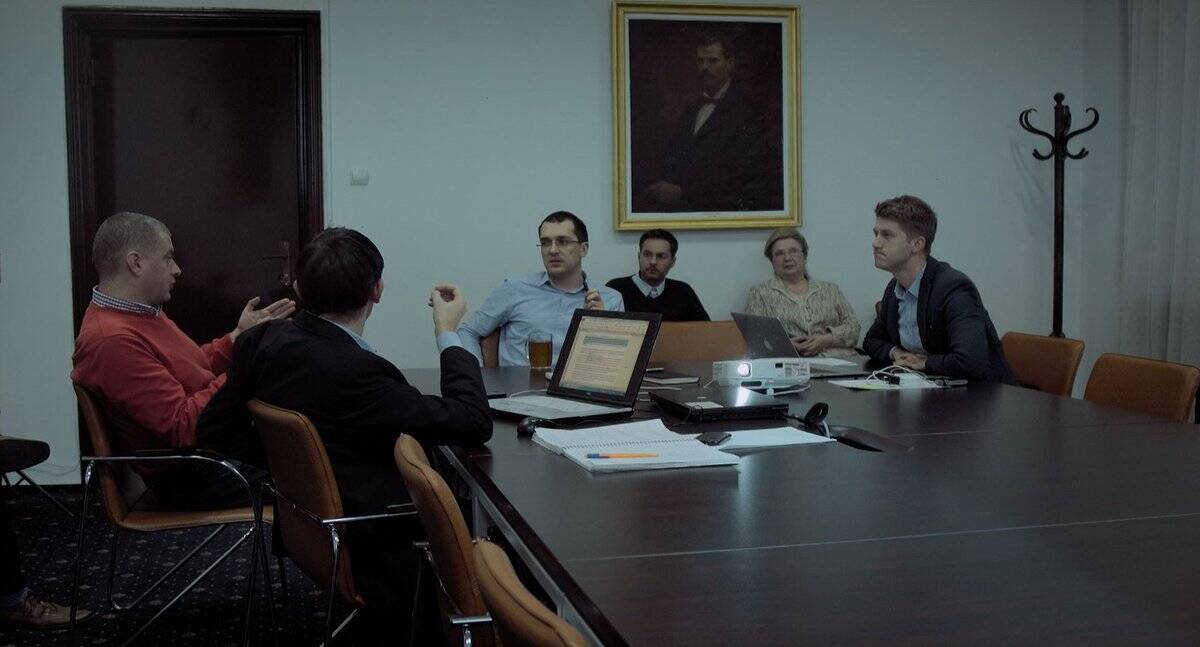 『コレクティブ 国家の嘘』日本でも他人事じゃない「腐ってやがる…！」な事実に胸をえぐられまくるドキュメンタリー映画になった理由