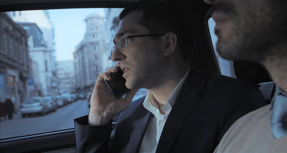 『コレクティブ 国家の嘘』日本でも他人事じゃない「腐ってやがる…！」な事実に胸をえぐられまくるドキュメンタリー映画になった理由