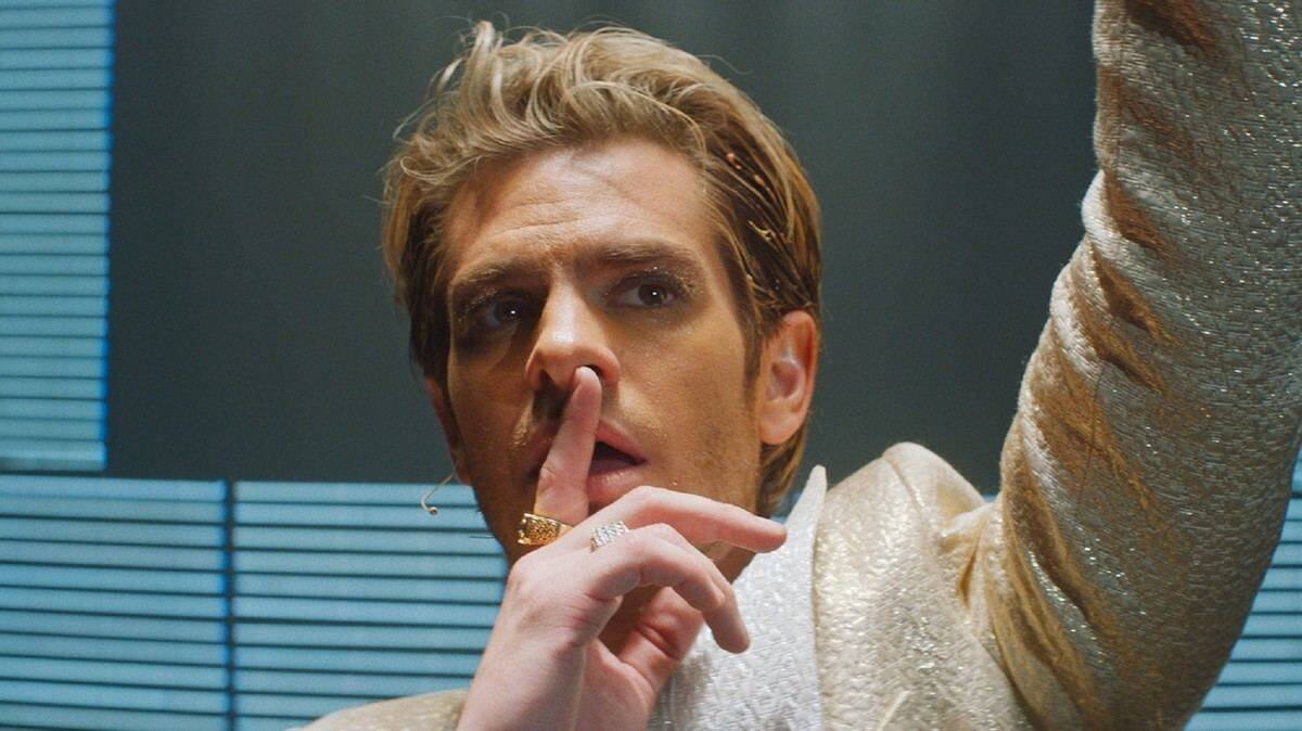 『メインストリーム』レビュー：「いいね」するのが怖くなるほどモンスター化したＳＮＳの闇を描いた衝撃作！