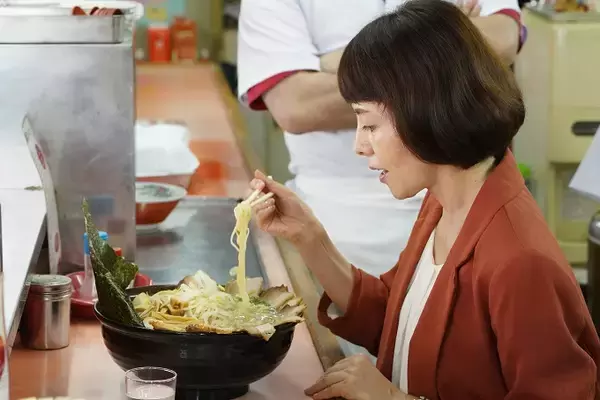 「「科捜研の女」第3話レビュー：自転車で走るマリコ！特大ラーメンを前にして…？（※ストーリーネタバレあり）」の画像