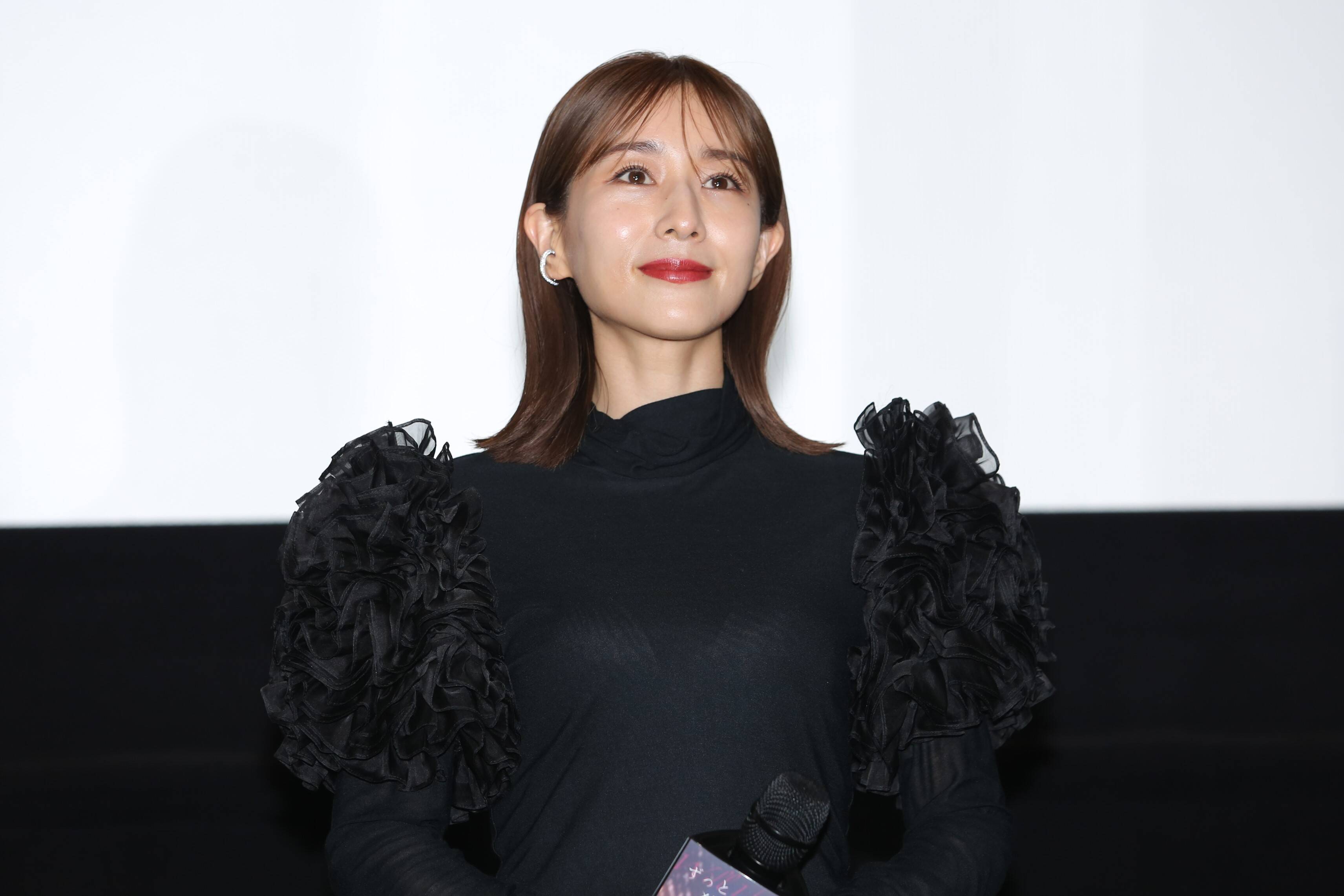 田中みな実 ずっと独身でいるつもり 公開記念舞台挨拶 自分が信じたまま たくましく生きていこうと思える作品 21年11月日 エキサイトニュース