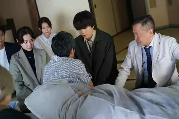 「映画『八つ墓村』金田一役の尾上松也、奥智哉、堀田真由ら鍵を握る人物を捉えた場面写真10点公開」の画像