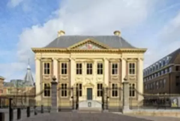 「フェルメール『真珠の耳飾りの少女』が14年ぶりに来日。8月から大阪中之島美術館で展覧会開催」の画像