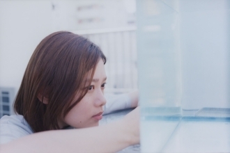 杉咲花主演の映画『ミーツ・ザ・ワールド』公開間近。心に染みる登場人物たちの「言葉」に注目