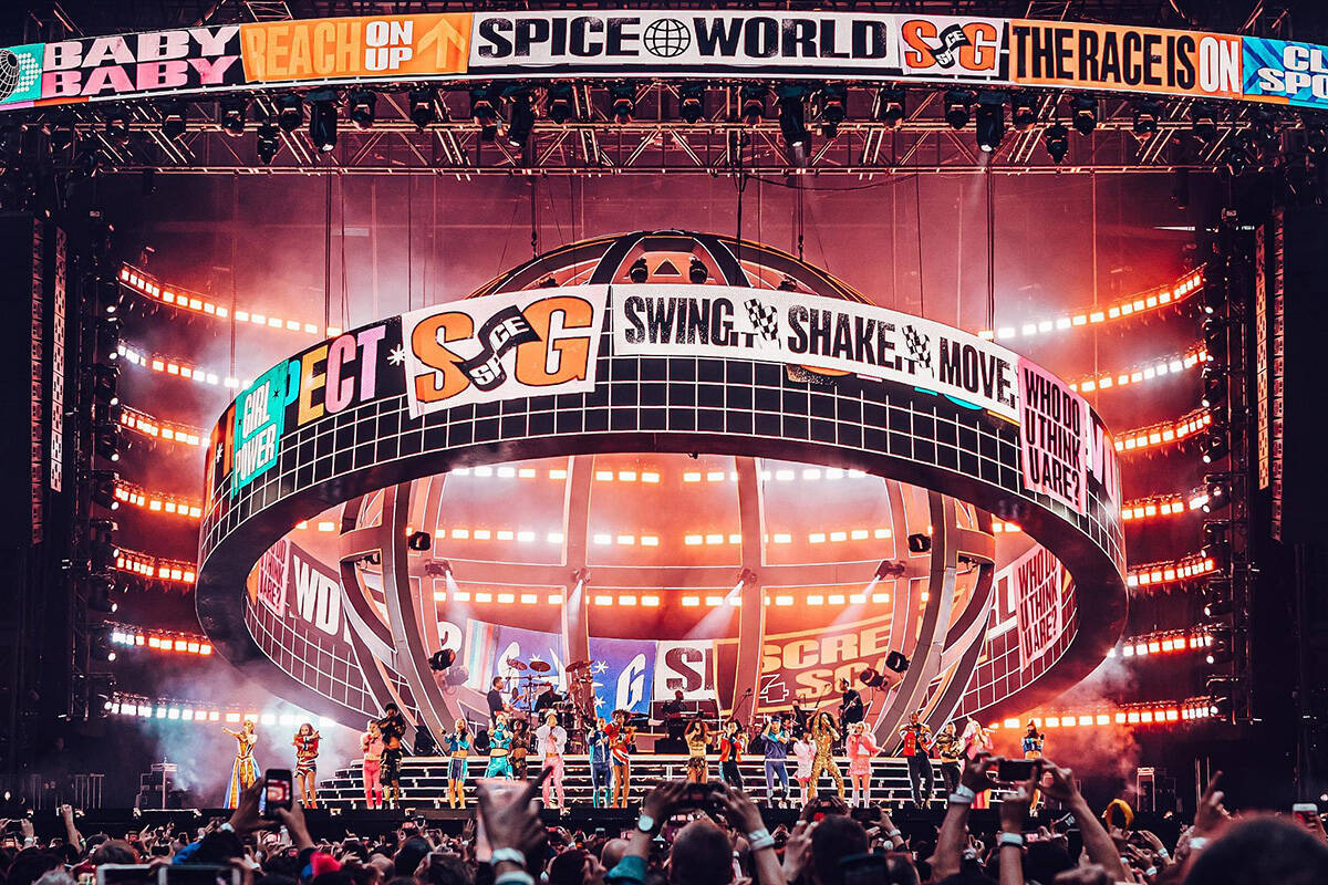 世界的ポップスターが求めるエイリーズ・モロスとは何者か？　ロンドン在住デザイナーの仕事哲学