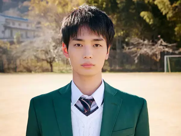 「校庭に人間ピラミッド出現。山田杏奈主演『NEW GROUP』追加キャストに青木柚、ピエール瀧」の画像