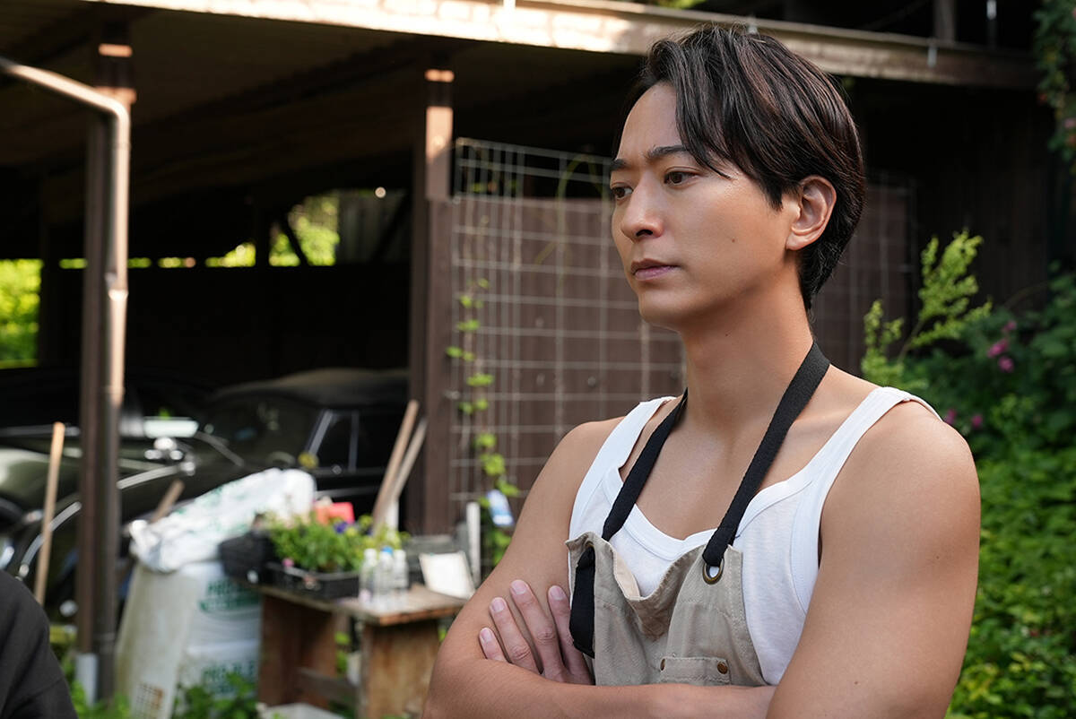 King Gnu井口理主演映画『逃げろお嬢さん』推しを守ろうと奮闘する男の一日を切り取った場面写真