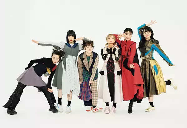 「BiSHが『装苑』衣装特集号で思い入れのある衣装を身に着けて座談会。高橋文哉、齋藤飛鳥らも登場」の画像