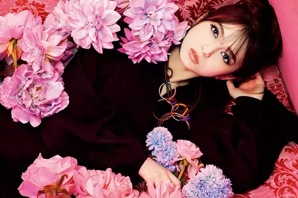 「BiSHが『装苑』衣装特集号で思い入れのある衣装を身に着けて座談会。高橋文哉、齋藤飛鳥らも登場」の画像