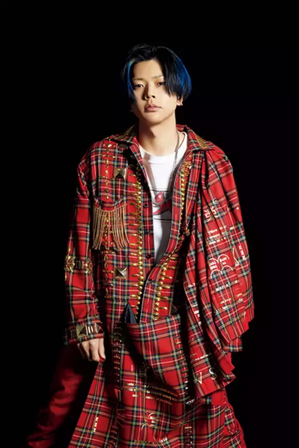 「BiSHが『装苑』衣装特集号で思い入れのある衣装を身に着けて座談会。高橋文哉、齋藤飛鳥らも登場」の画像