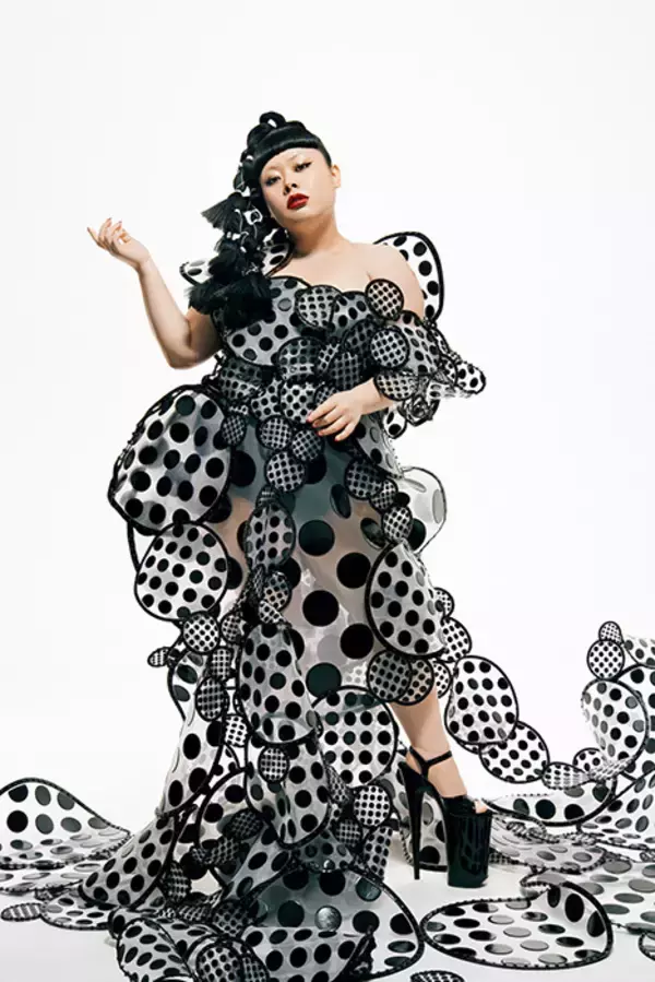 「BiSHが『装苑』衣装特集号で思い入れのある衣装を身に着けて座談会。高橋文哉、齋藤飛鳥らも登場」の画像