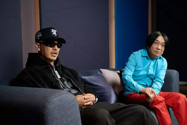 「恋リアは「しゃらくせぇ」。AK-69と永野がNetflixリアリティシリーズ『ラヴ上等』でヤンキーから学ぶ「感情のむき出し方」」の画像