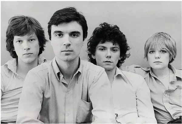 「『ストップ・メイキング・センス』をTalking Headsの4人が語る。「愛を表現した」40年前のライブが蘇る」の画像