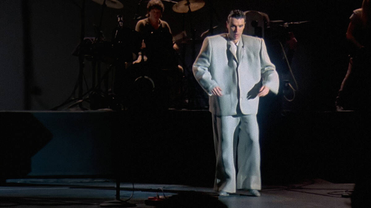 『ストップ・メイキング・センス』をTalking Headsの4人が語る。「愛を表現した」40年前のライブが蘇る