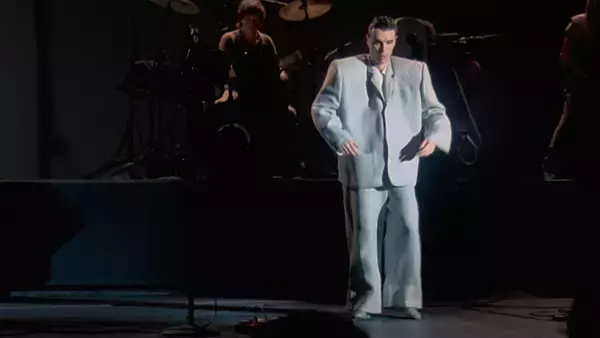 「『ストップ・メイキング・センス』をTalking Headsの4人が語る。「愛を表現した」40年前のライブが蘇る」の画像