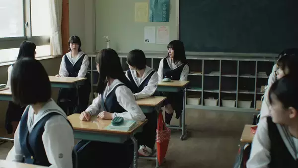 「西山将貴監督の長編デビュー作、青春の痛みを描くホラー映画『インビジブルハーフ』が7月31日公開」の画像
