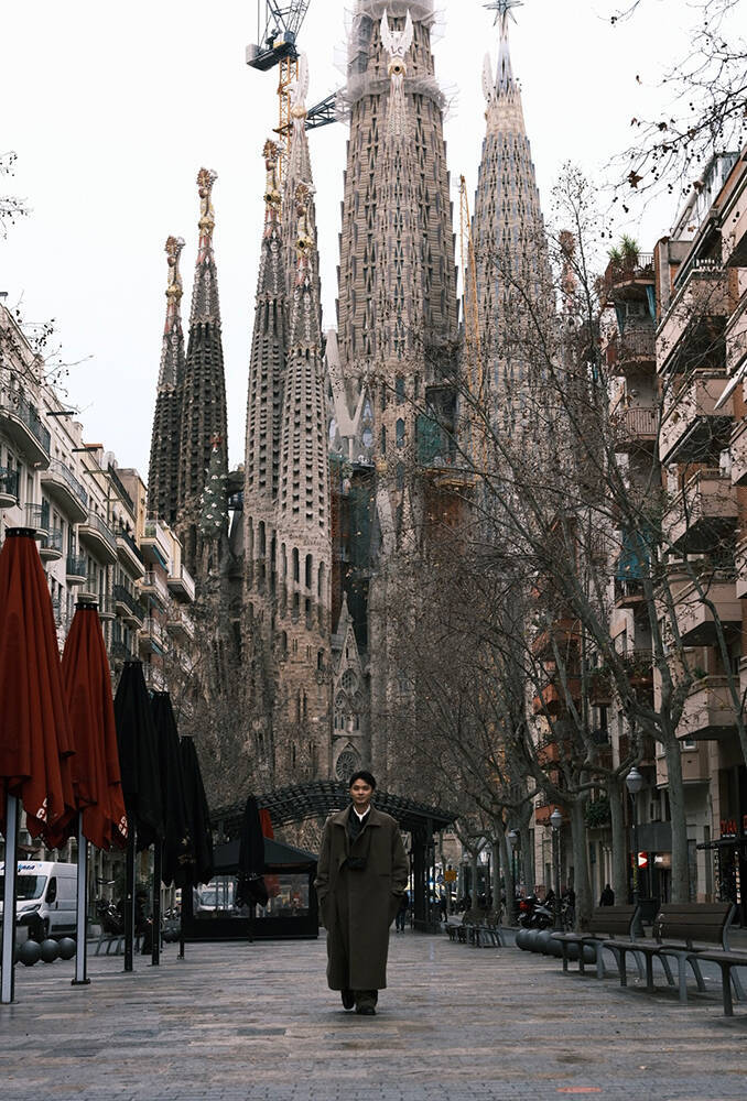 『新美の巨人たち』磯村勇斗がサグラダ・ファミリアなどスペインの奇想建築を訪ねる