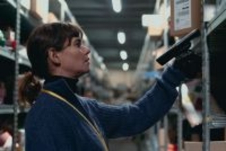 『オーロラの涙』の孤独から、ケン・ローチ引退作『オールド・オーク』の連帯へ。「人間らしさ」に託す希望