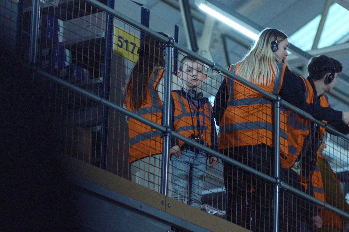 『オーロラの涙』の孤独から、ケン・ローチ引退作『オールド・オーク』の連帯へ。「人間らしさ」に託す希望