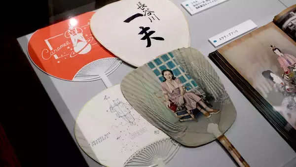 「「推し活」の歴史を紐解く『推し活！展』が早稲田大学演劇博物館で開催中。愛に満ちた会場内をレポ」の画像