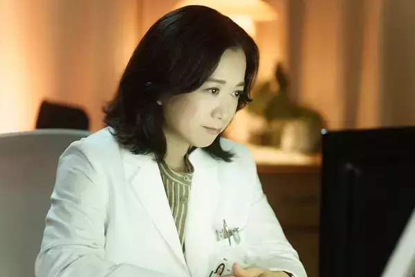 「松山ケンイチ主演ドラマ『テミスの不確かな法廷』に鳴海唯、恒松祐里、市川実日子、遠藤憲一ら」の画像