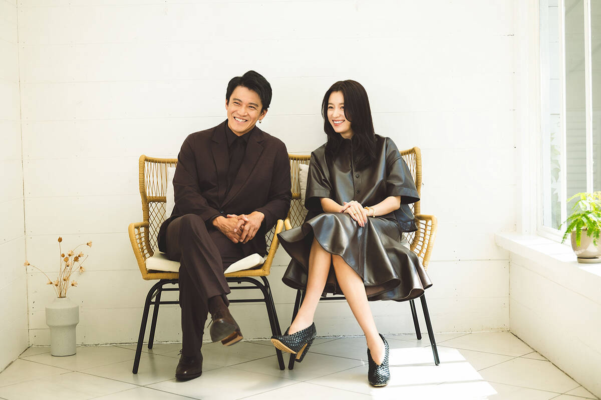 Netflix『匿名の恋人たち』小栗旬×ハン・ヒョジュのカップルフォト＆赤西仁、中村ゆりも参加のトーク映像