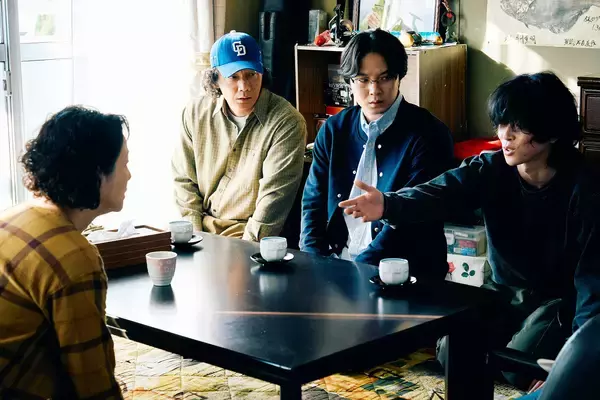 磯村勇斗×末澤誠也×綾野剛『mentor』どこかおかしい本予告編、キャストコメント、場面写真到着