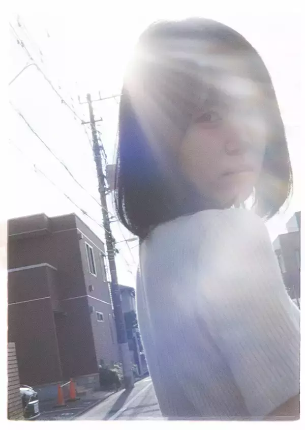 「上村窓写真連載vol.3『どこだよここは だれだよきみは』〜冨樫優花と街を歩く〜」の画像