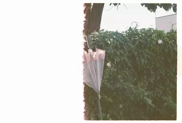 「上村窓写真連載vol.3『どこだよここは だれだよきみは』〜冨樫優花と街を歩く〜」の画像